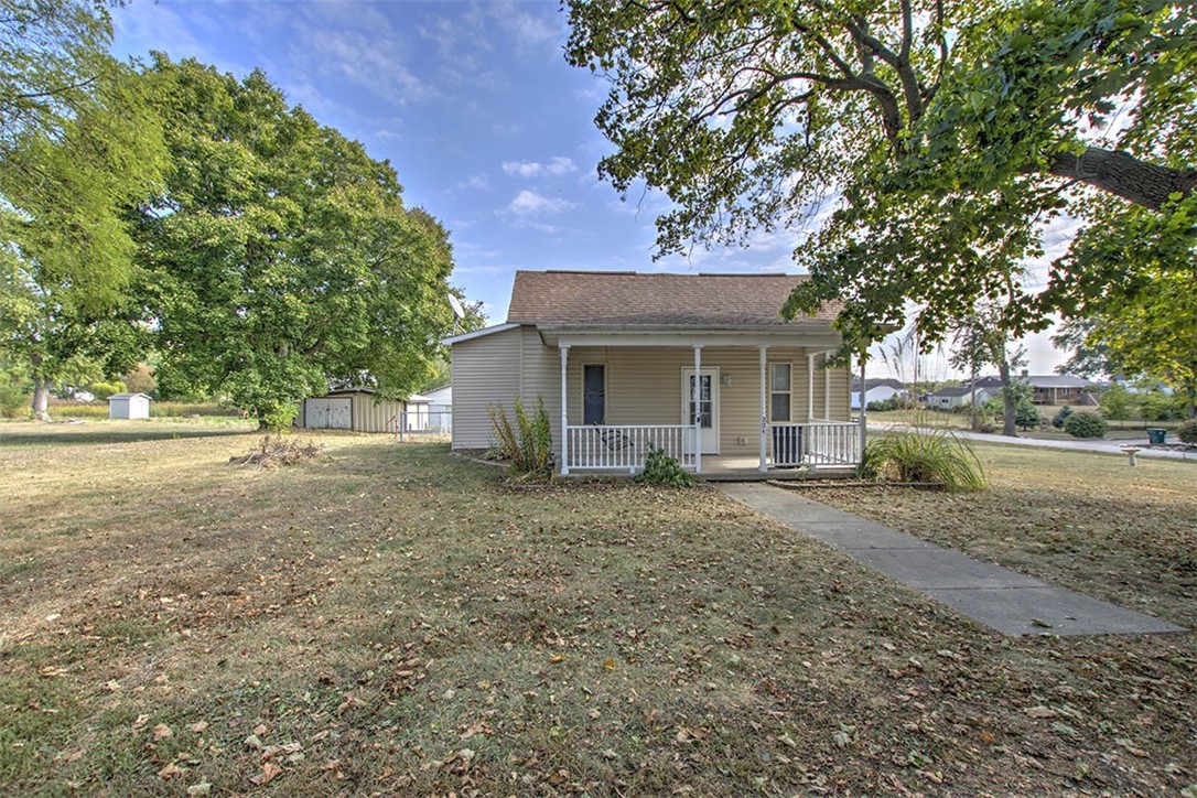 204 East B Street Property Photo