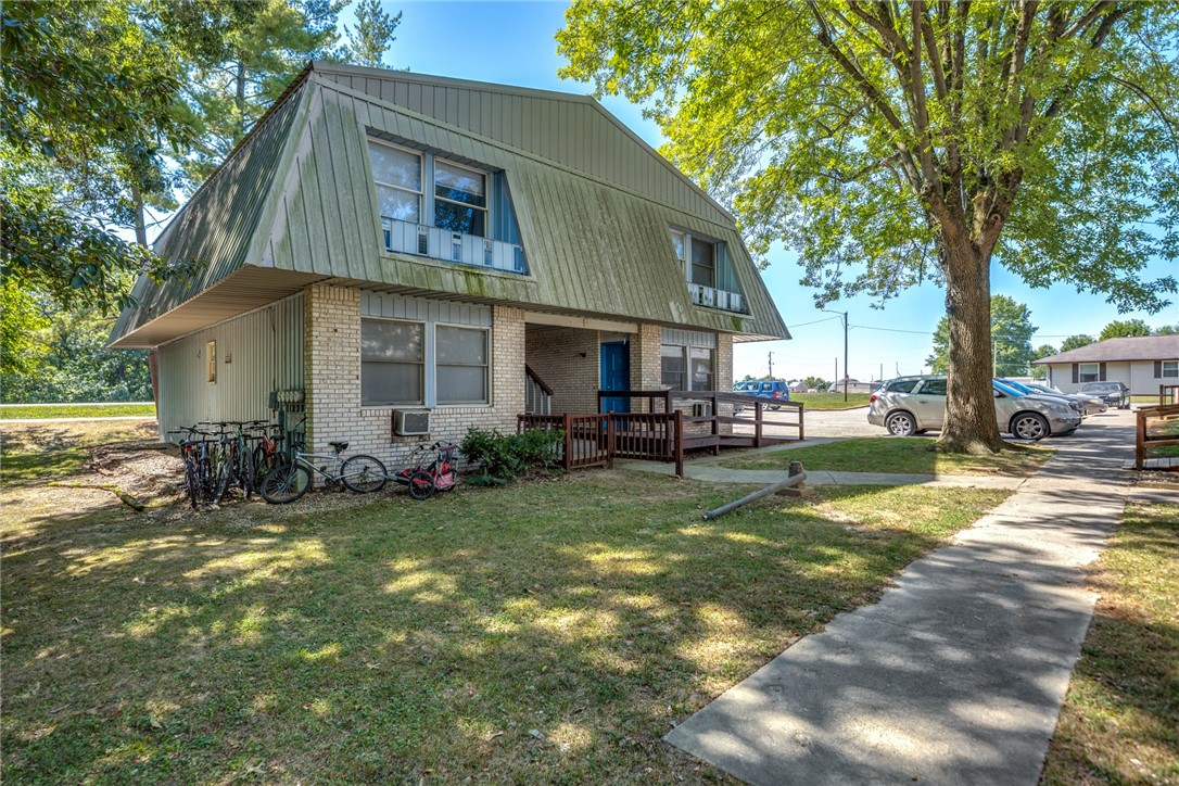 400 S Franklin Street Property Photo 5