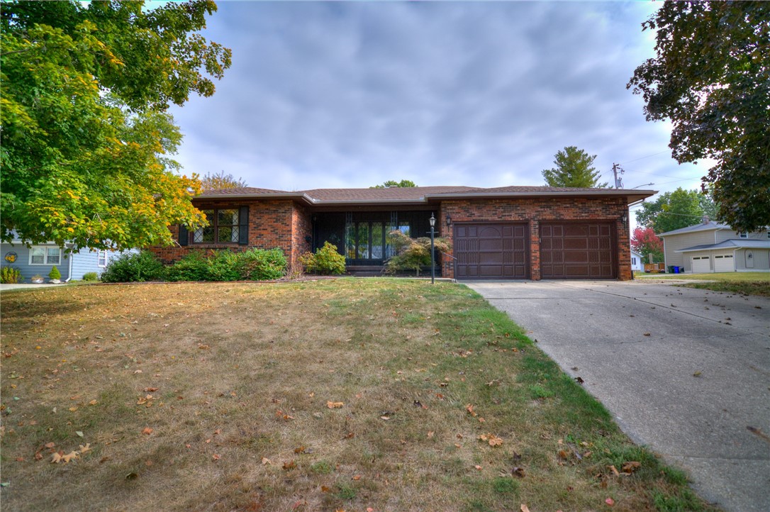 1490 S Lynnwood Drive Property Photo 1