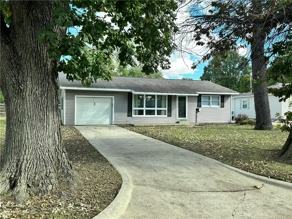 1010 S Poplar Street Property Photo 1