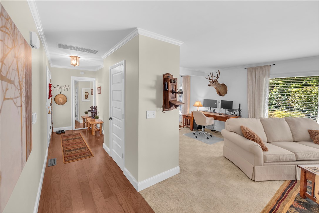 3 Allen Bend Place Property Photo 9