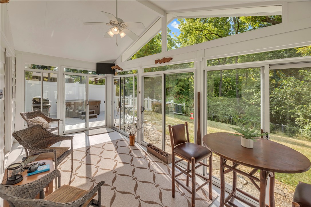 3 Allen Bend Place Property Photo 11