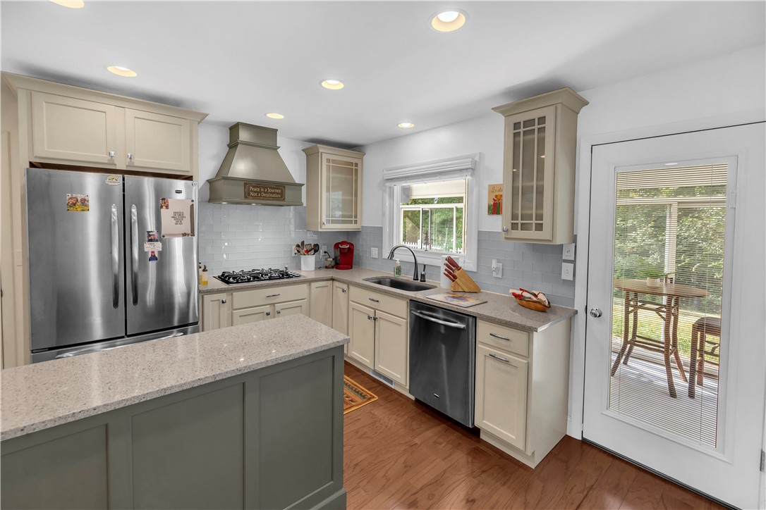 3 Allen Bend Place Property Photo 15