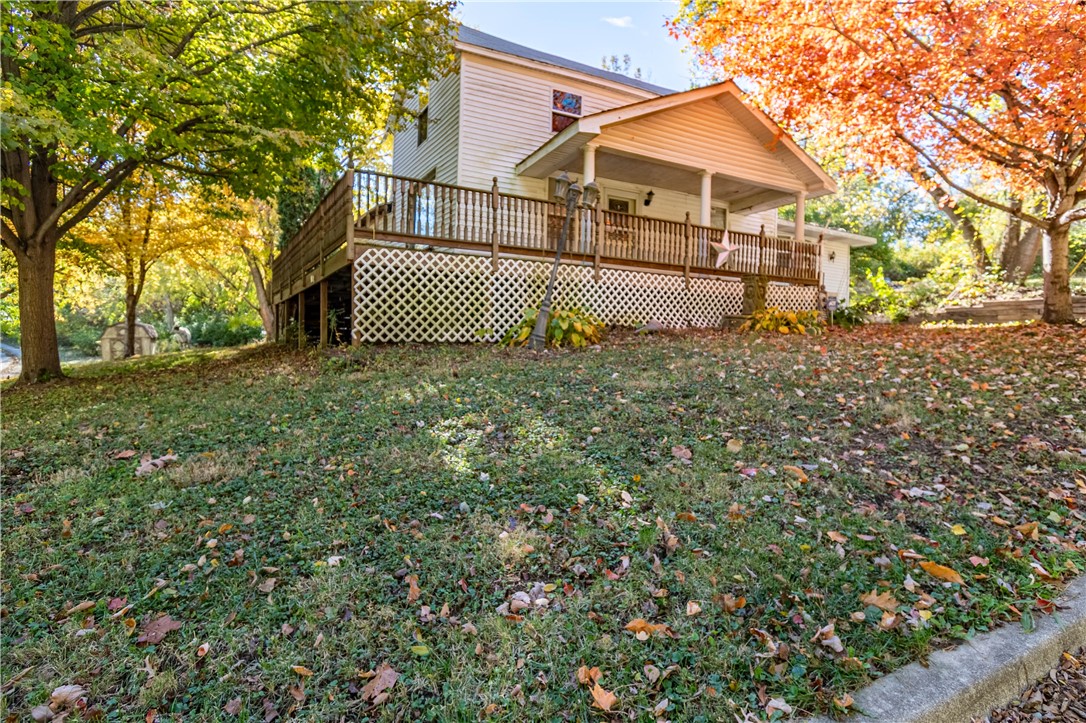 545 E Grove Road Property Photo 2