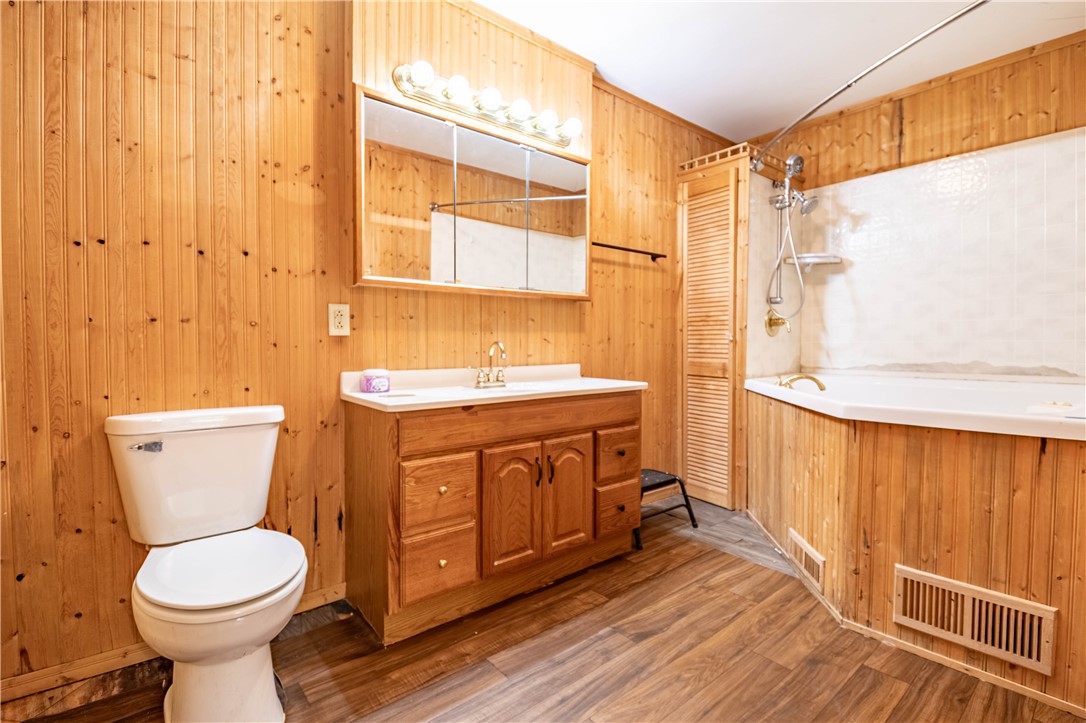 545 E Grove Road Property Photo 14