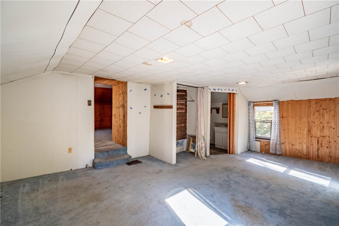 545 E Grove Road Property Photo 16