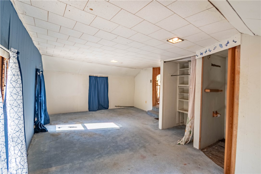 545 E Grove Road Property Photo 17