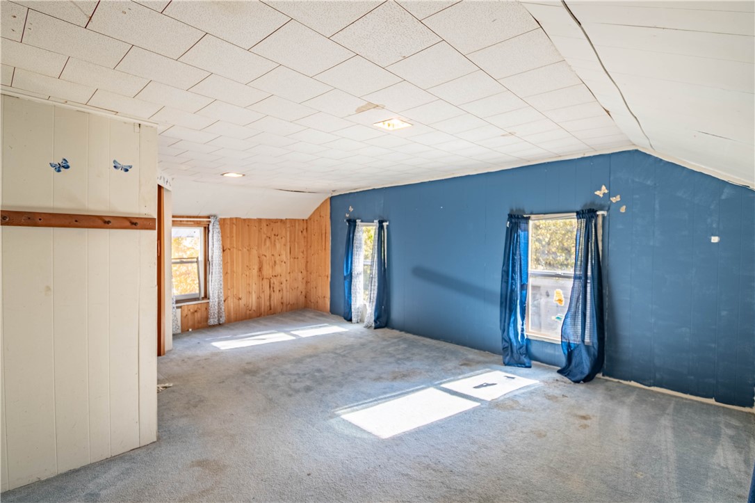 545 E Grove Road Property Photo 18