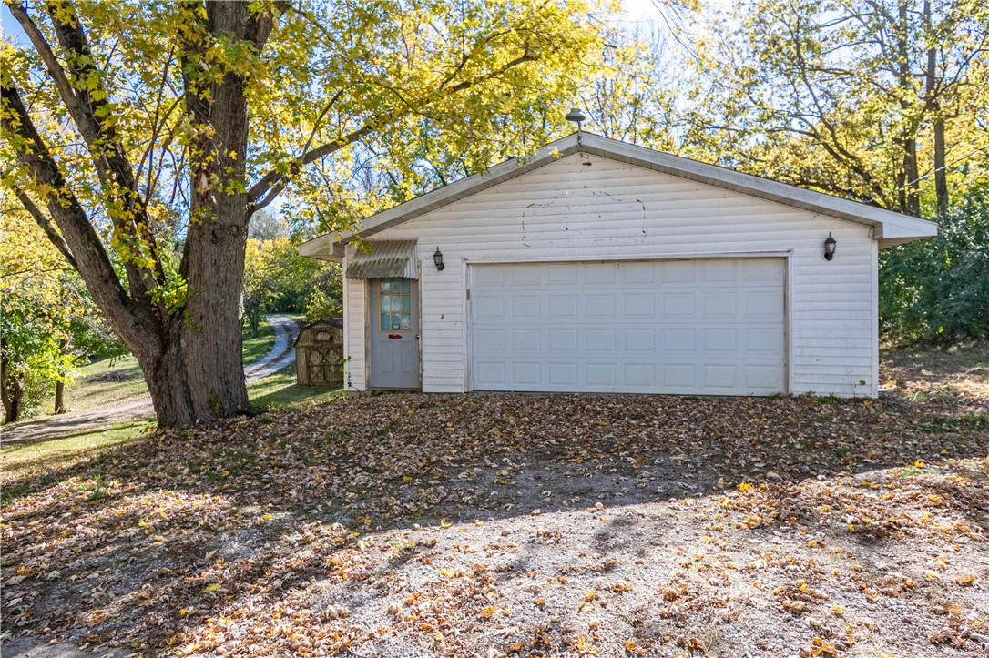 545 E Grove Road Property Photo 25