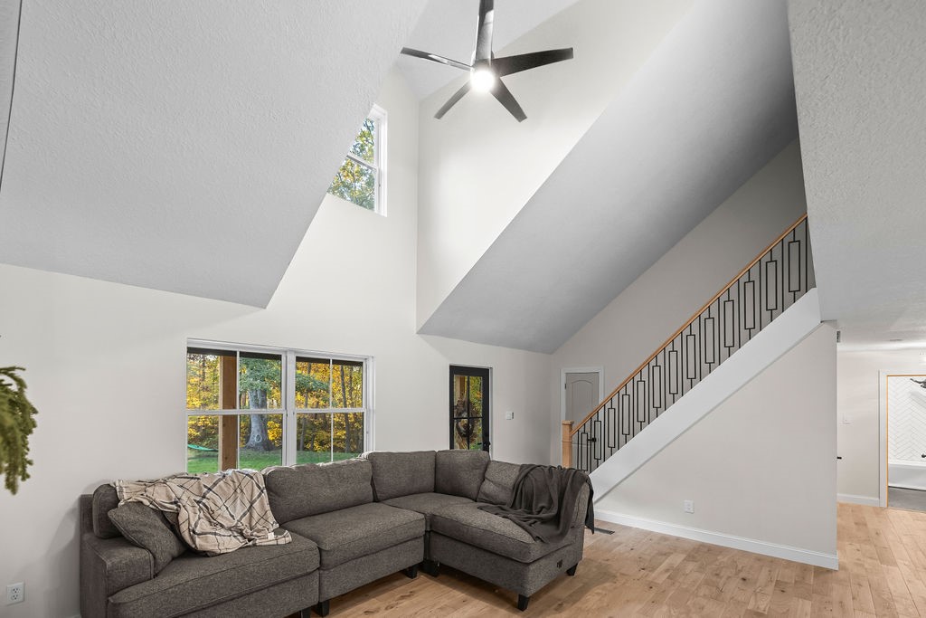 1933 E 1260 North Road Property Photo 8