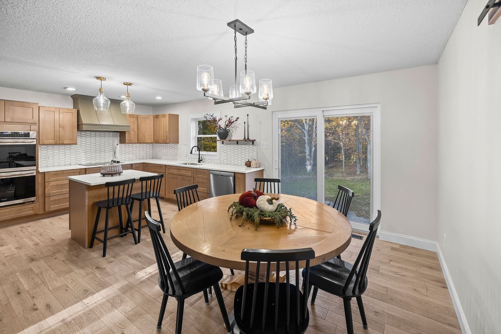 1933 E 1260 North Road Property Photo 9