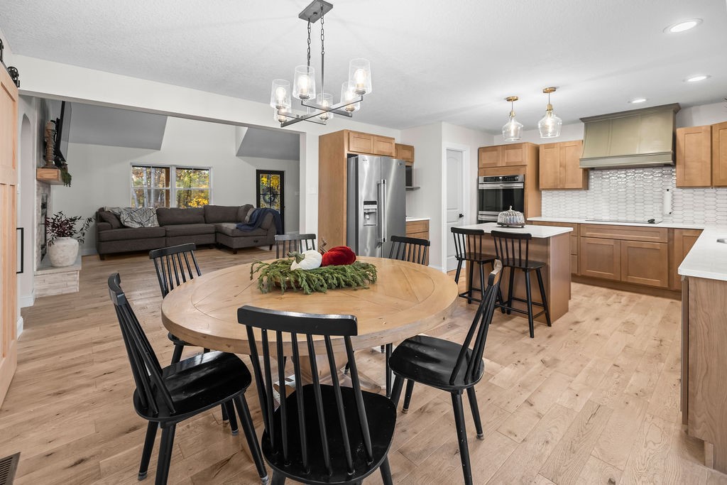 1933 E 1260 North Road Property Photo 11