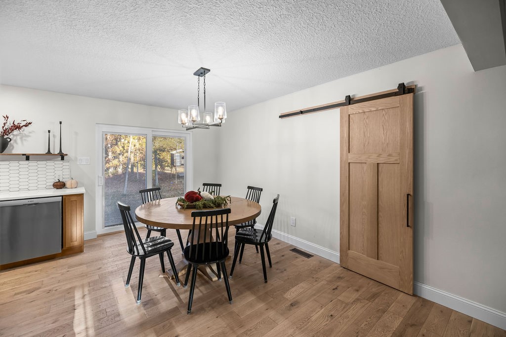 1933 E 1260 North Road Property Photo 12