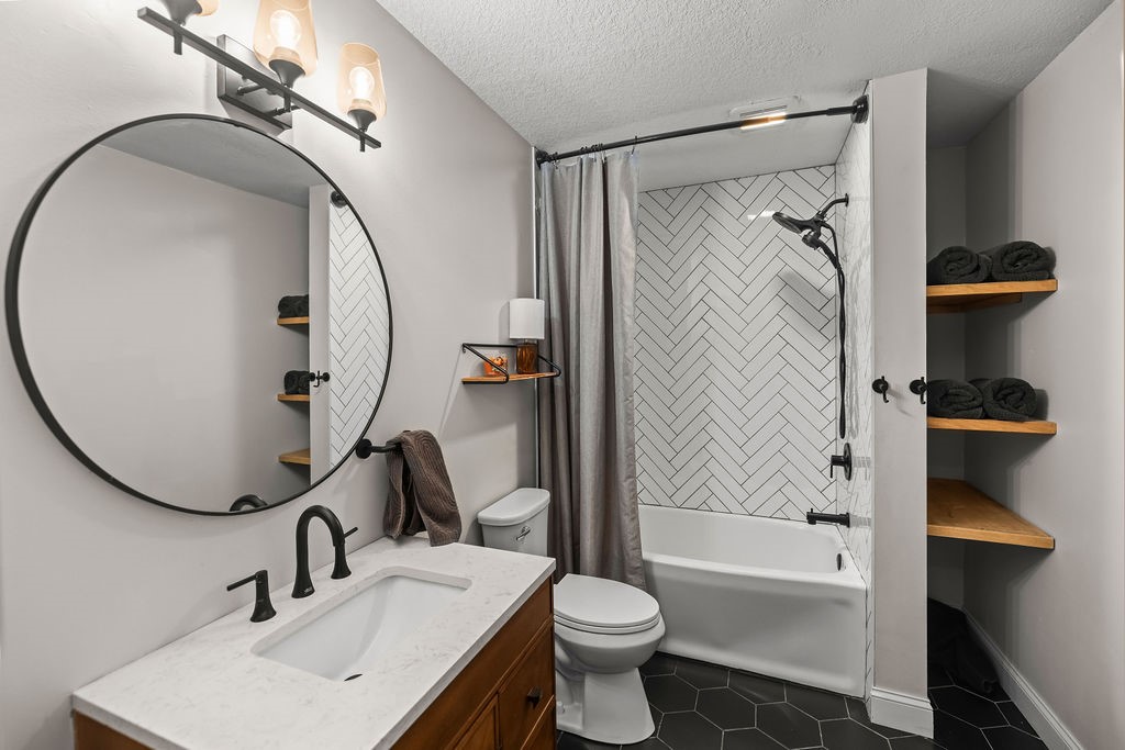 1933 E 1260 North Road Property Photo 19