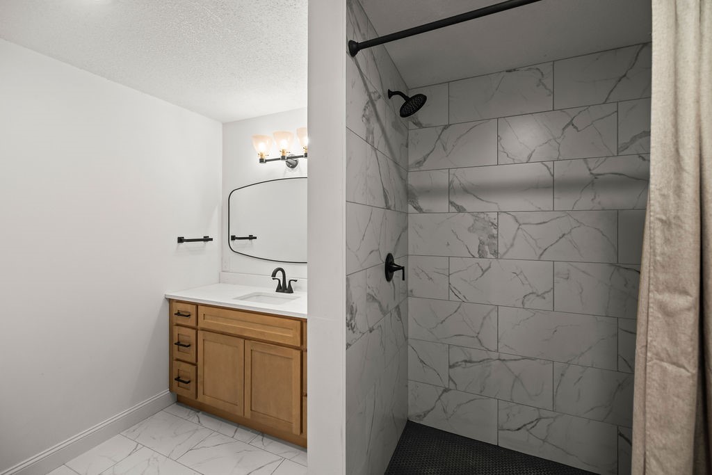 1933 E 1260 North Road Property Photo 22