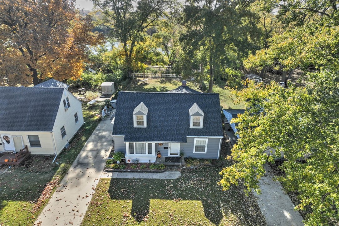 1677 W Sunset Avenue Property Photo 2