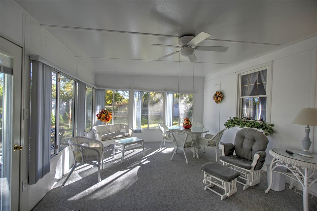 1677 W Sunset Avenue Property Photo 16