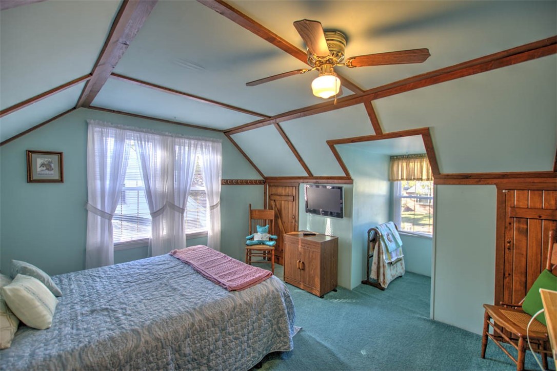 1677 W Sunset Avenue Property Photo 20