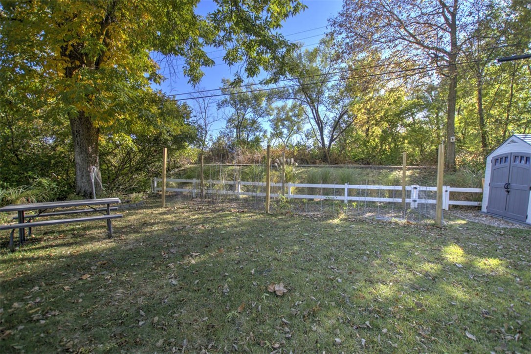 1677 W Sunset Avenue Property Photo 29