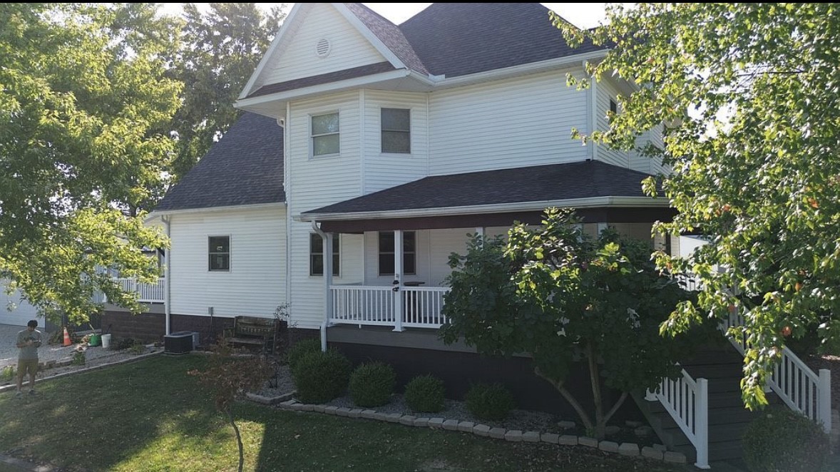 800 S Central Avenue Property Photo 1