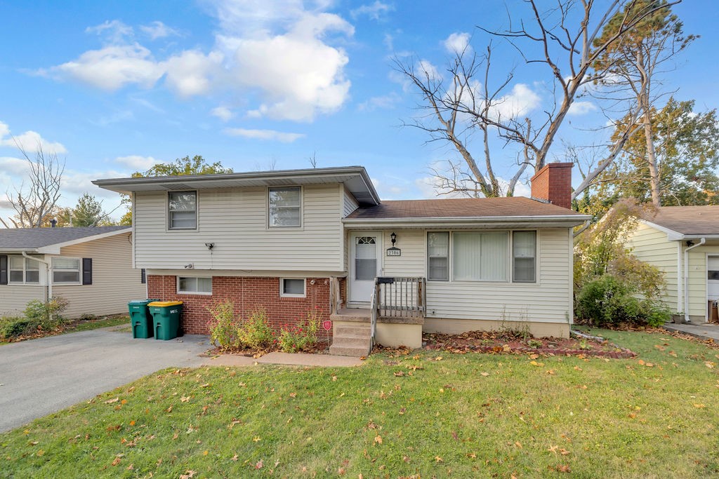 2306 Yorkshire Drive Property Photo 1