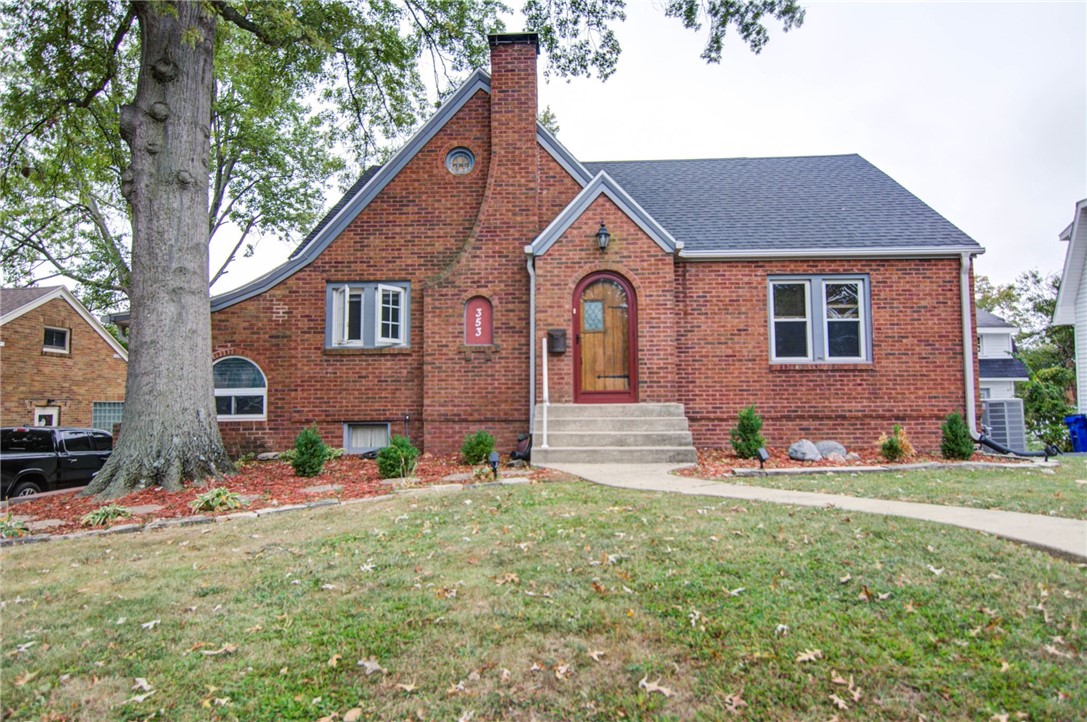 353 S Linden Avenue Property Photo 2