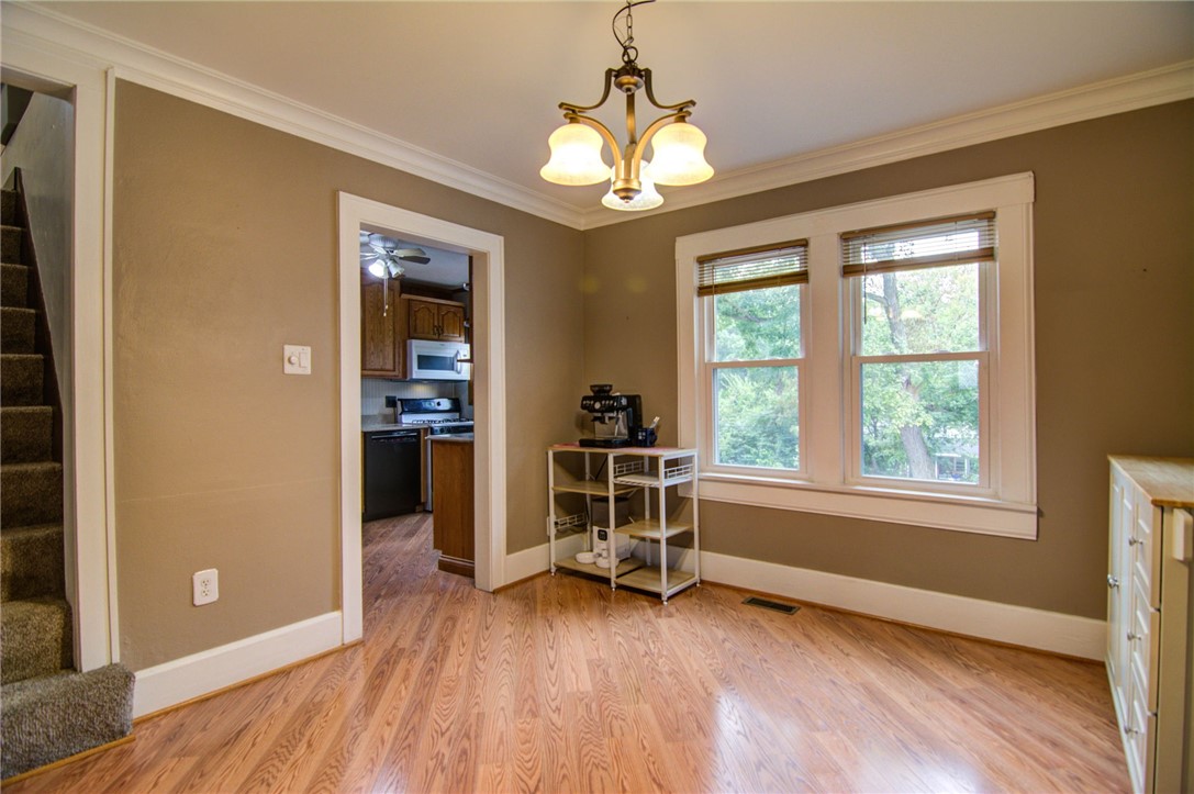 353 S Linden Avenue Property Photo 8