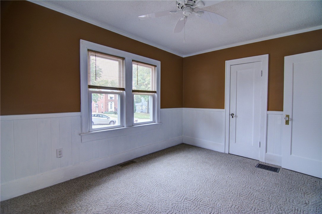 353 S Linden Avenue Property Photo 16