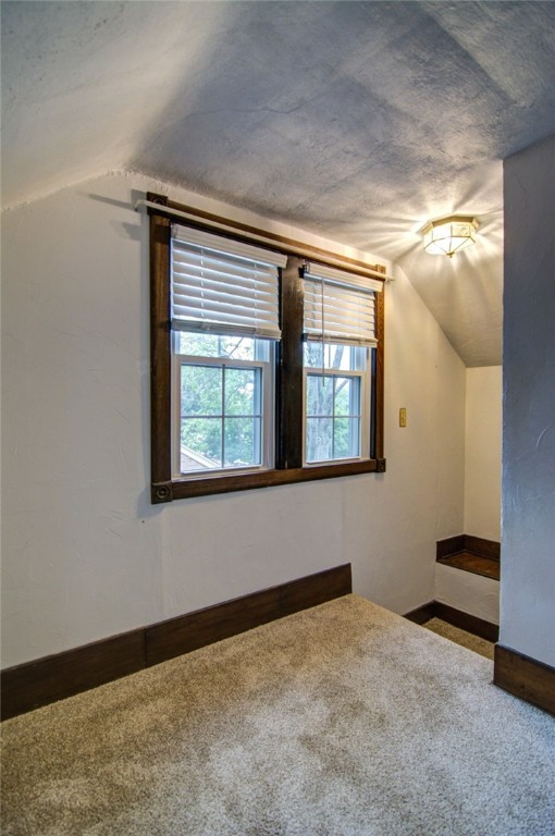 353 S Linden Avenue Property Photo 19