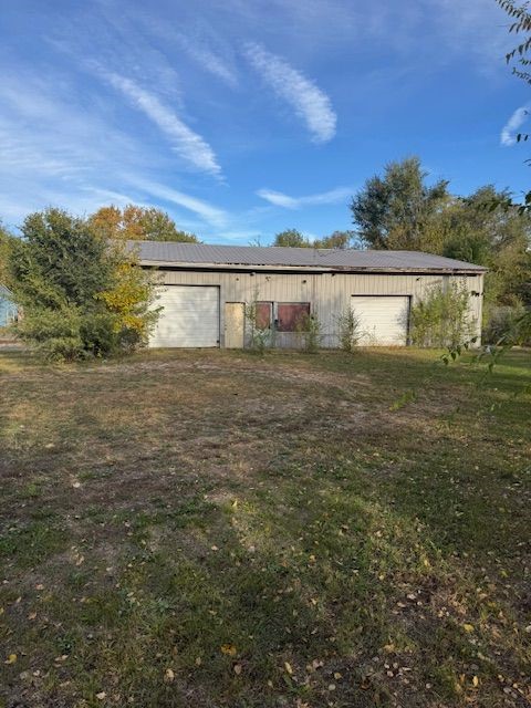 413 Chandler Street Property Photo 2