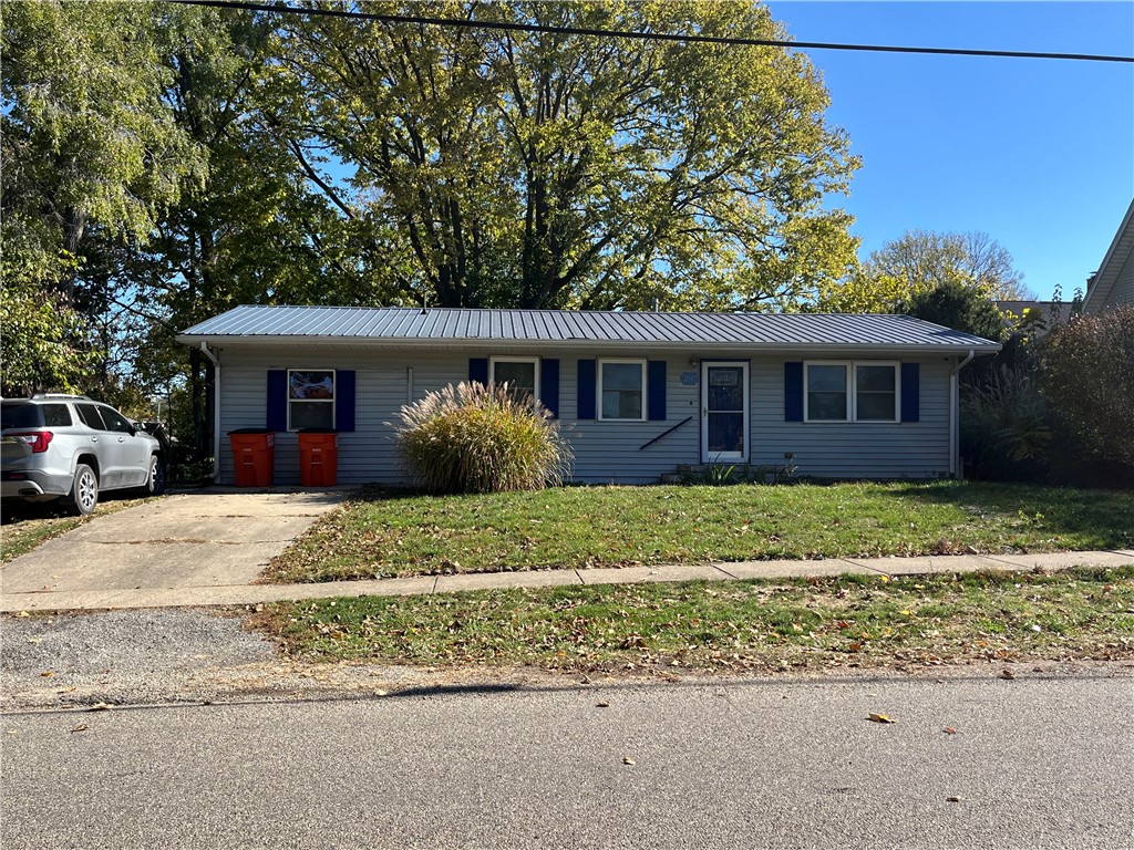 207 Washington Street Property Photo 1