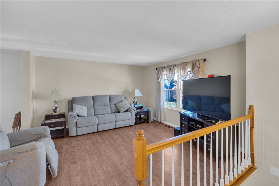 2488 Fontaine Drive Property Photo 4