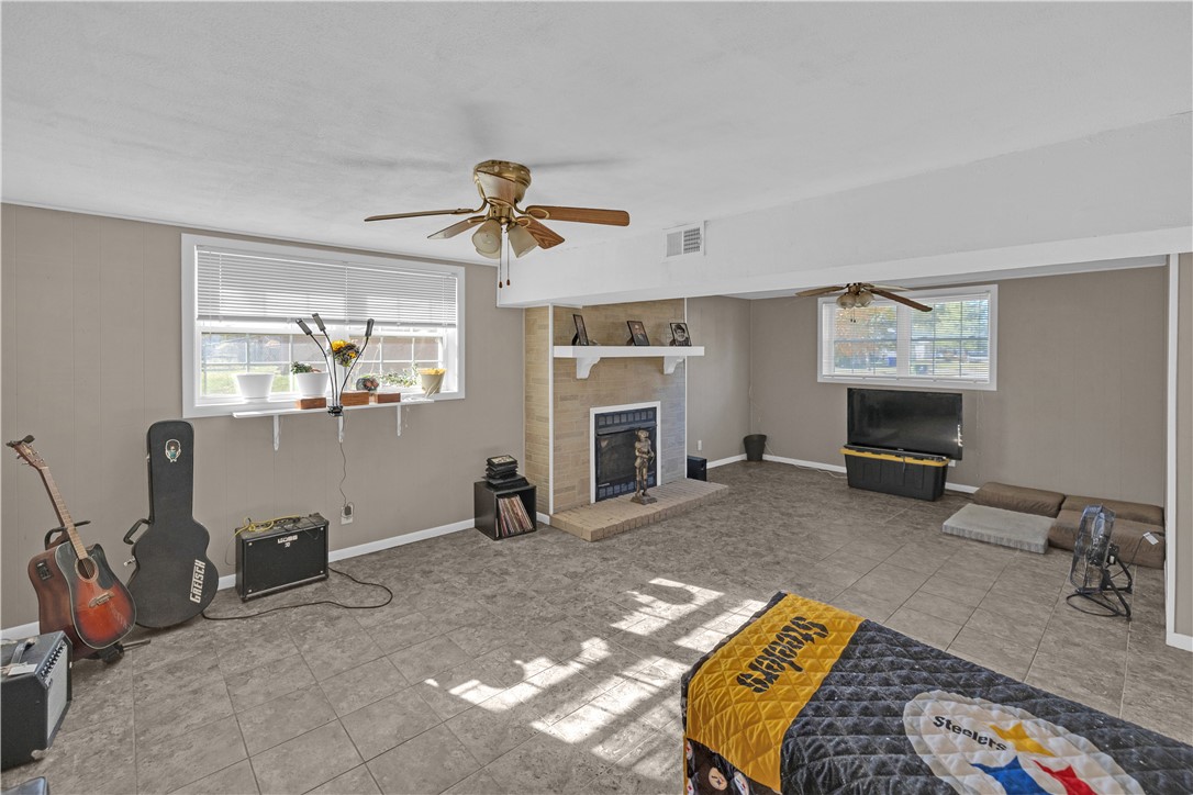 2488 Fontaine Drive Property Photo 18