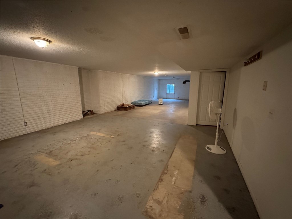 103 E Mount Vernon Avenue Property Photo 10