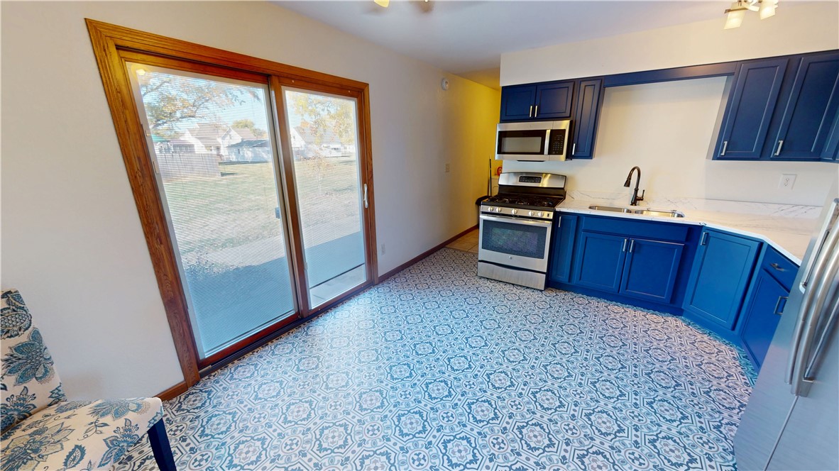 404 Merrill Street Property Photo 5