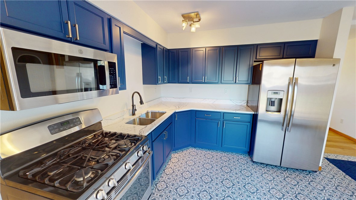 404 Merrill Street Property Photo 9