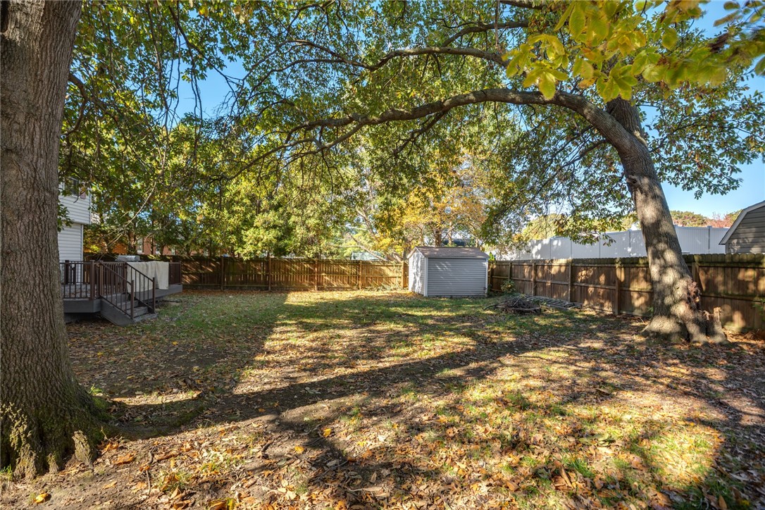 800 E North Avenue Property Photo 8