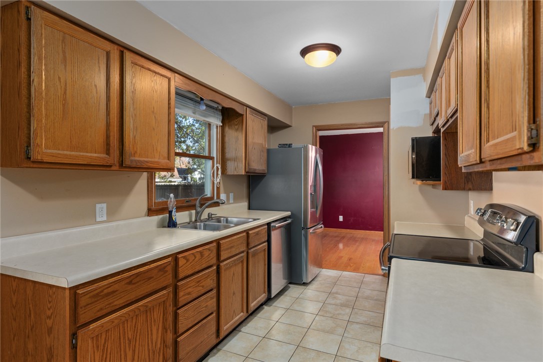 800 E North Avenue Property Photo 19