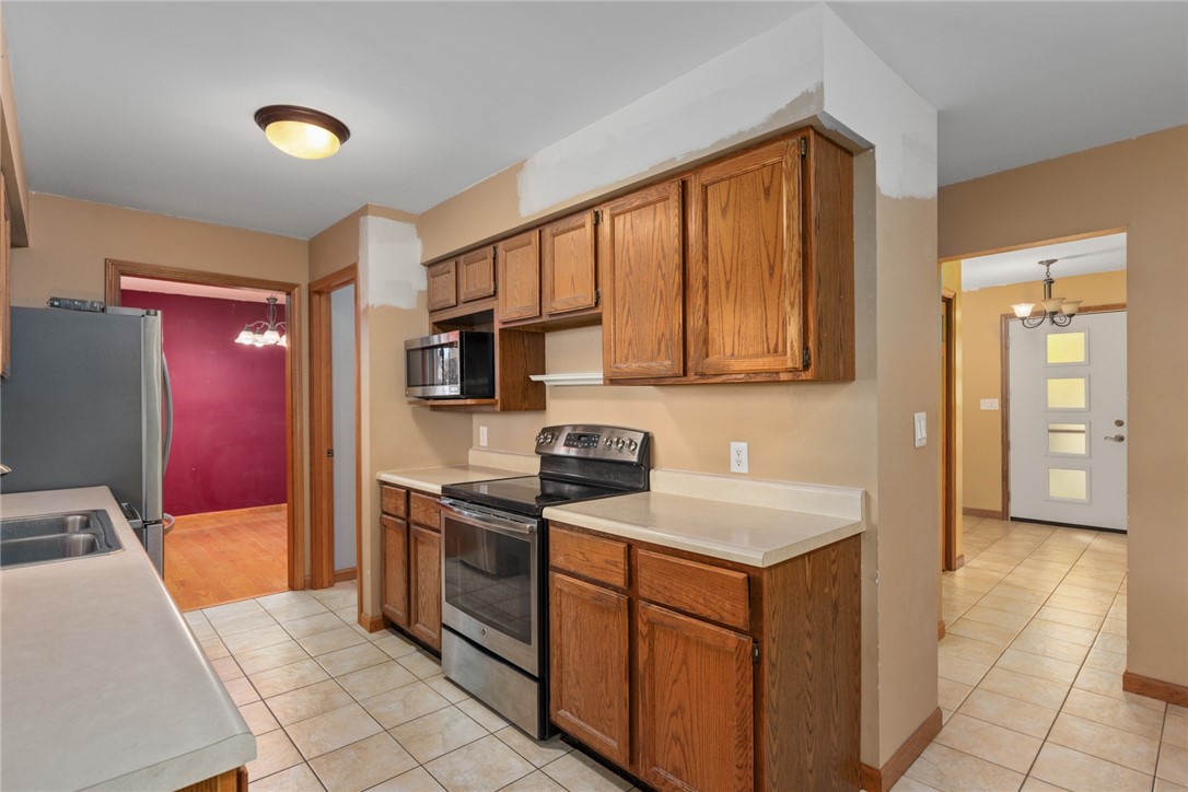 800 E North Avenue Property Photo 20