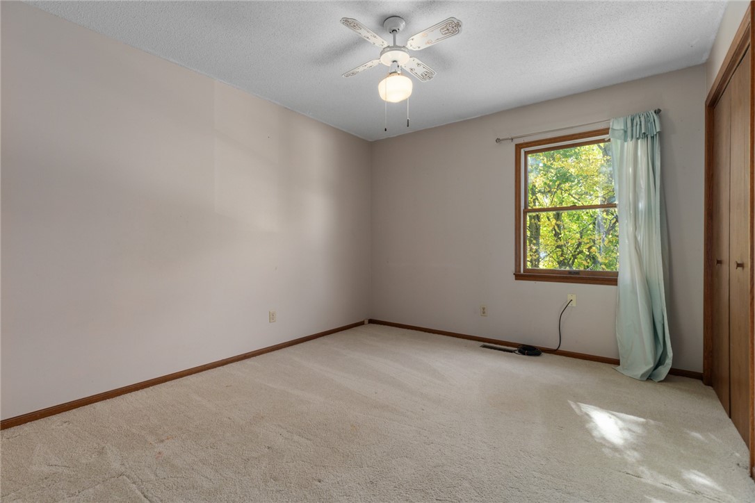 800 E North Avenue Property Photo 31