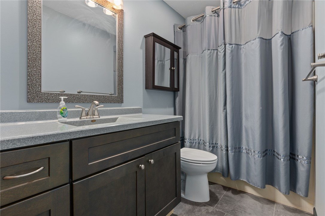 800 E North Avenue Property Photo 34