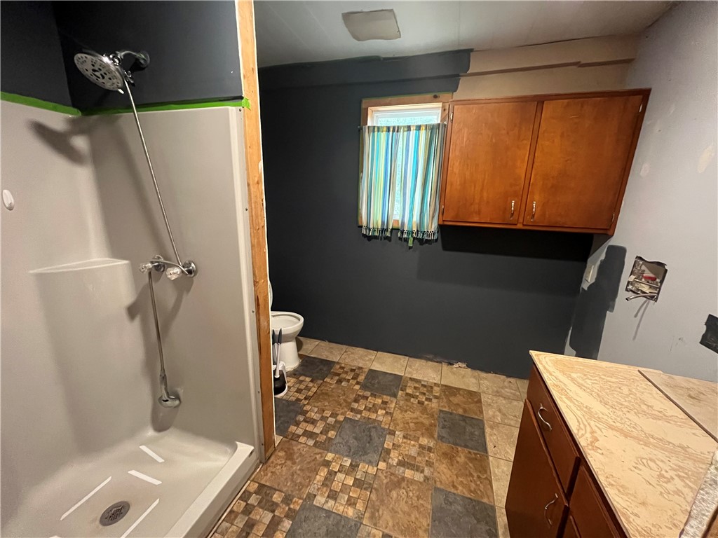 217 Woodlawn Avenue Property Photo 6