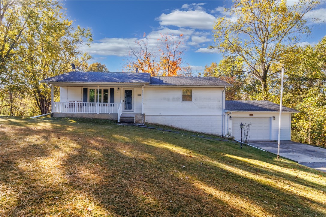 103 Oak Drive Property Photo 1