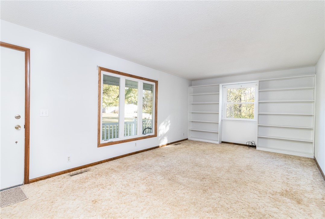 103 Oak Drive Property Photo 10