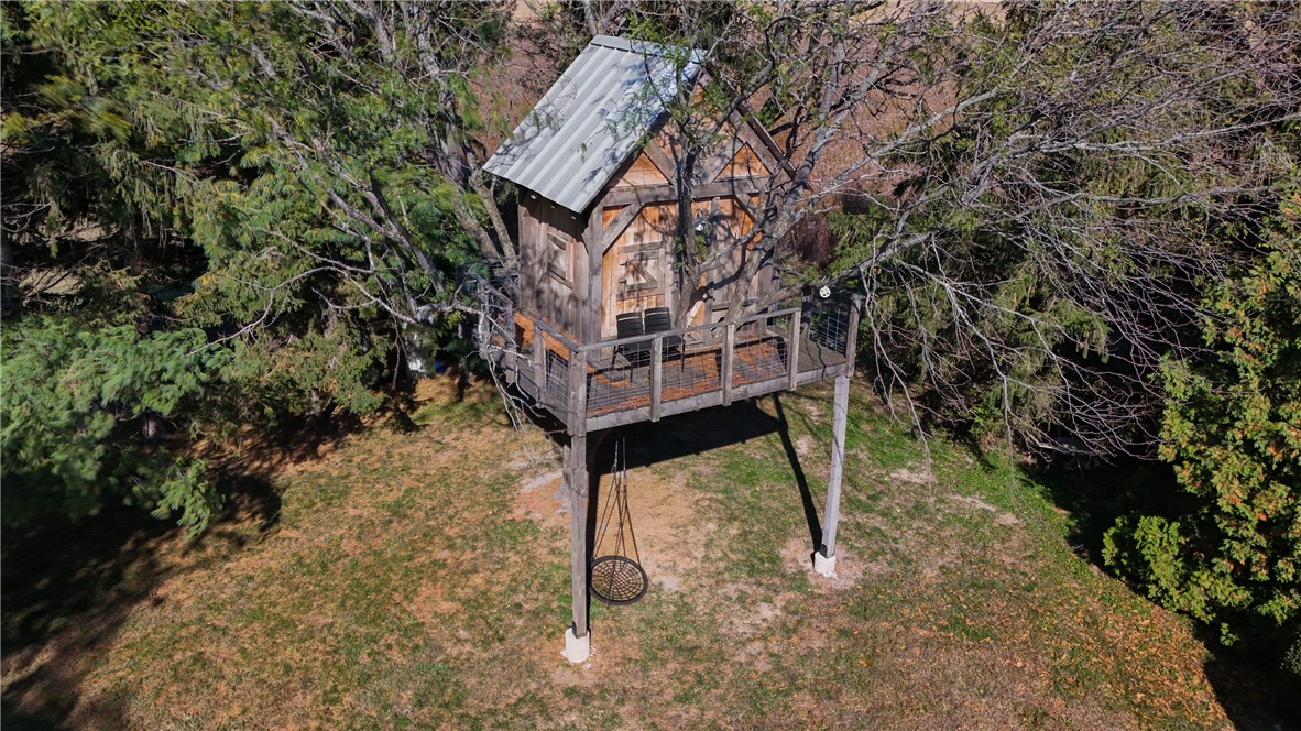 22715 E 2650th Road Property Photo 8