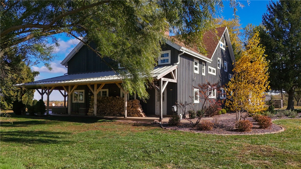 22715 E 2650th Road Property Photo 9