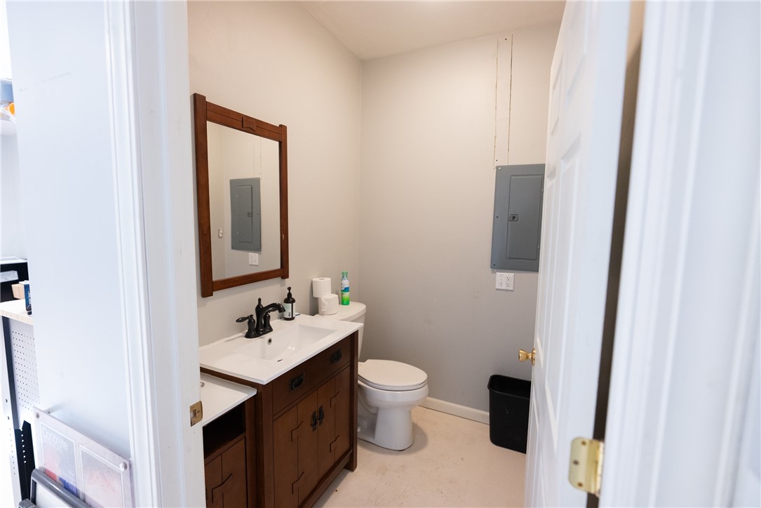 22715 E 2650th Road Property Photo 46