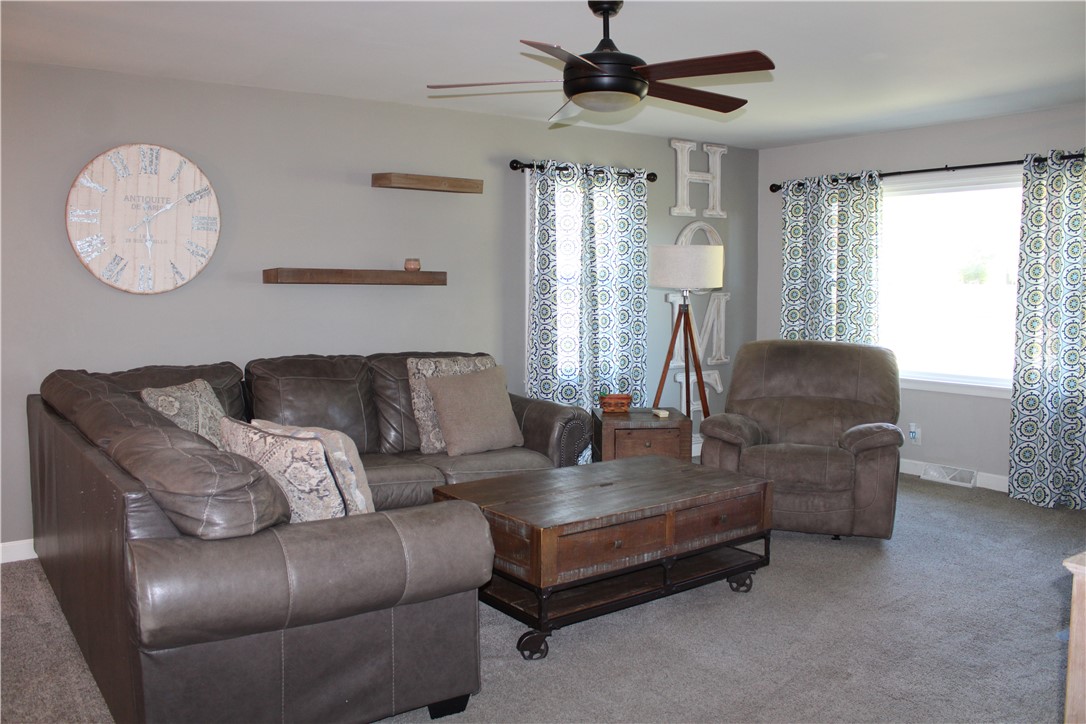 804 N Long Street Property Photo 4