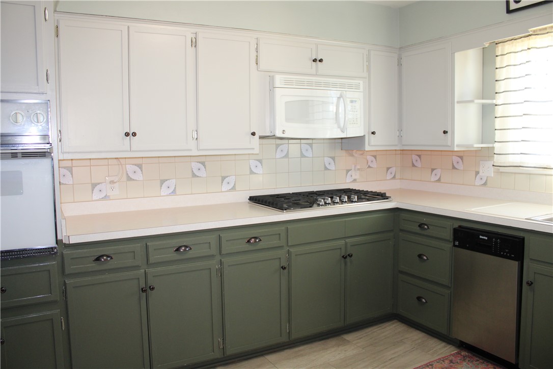 804 N Long Street Property Photo 9