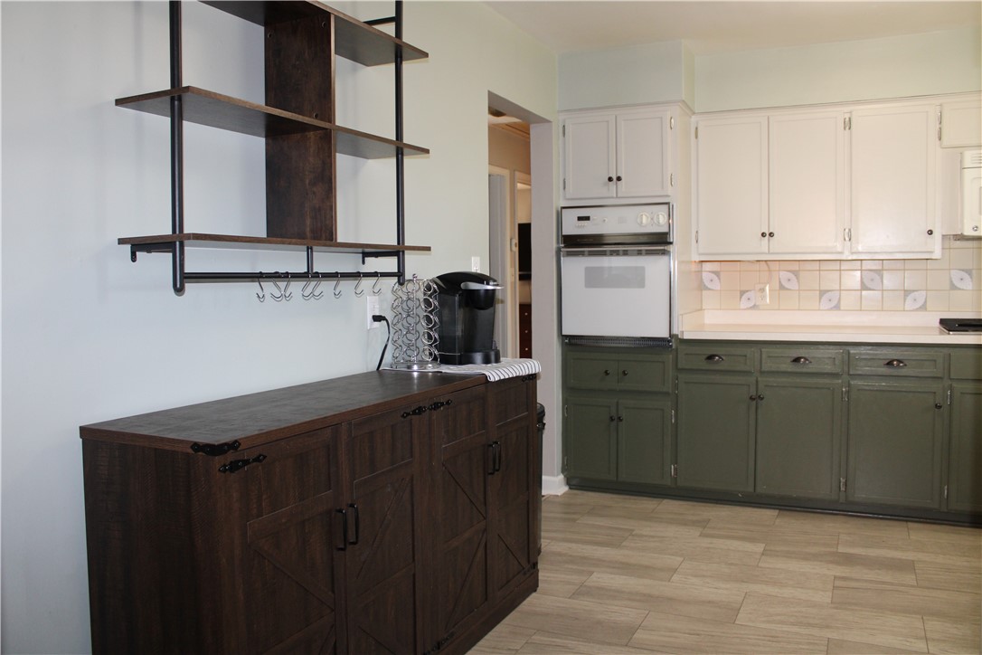 804 N Long Street Property Photo 11